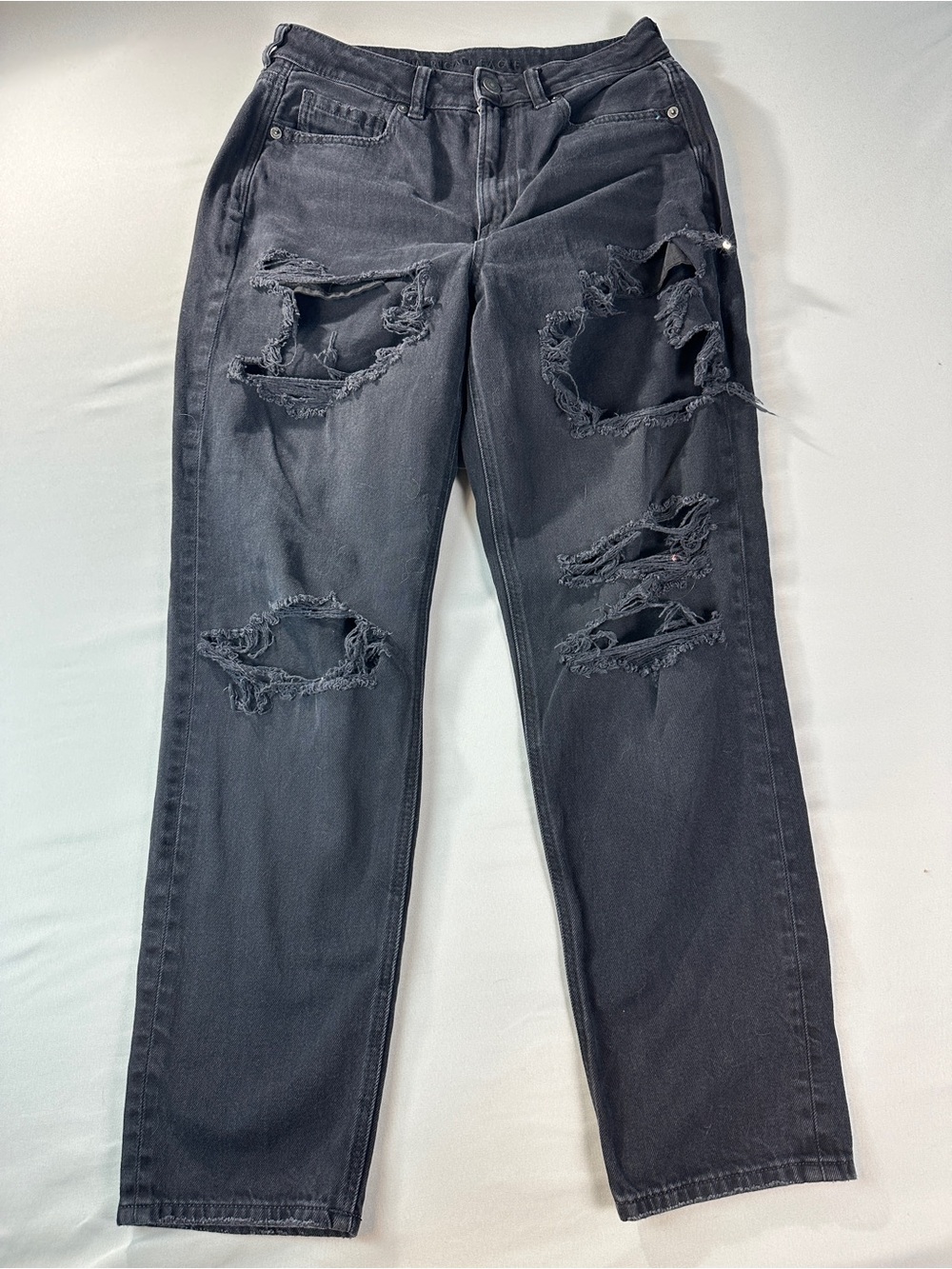 American Eagle Outfitters Distressed Mom Jeans Black High Rise Relaxed Size 6